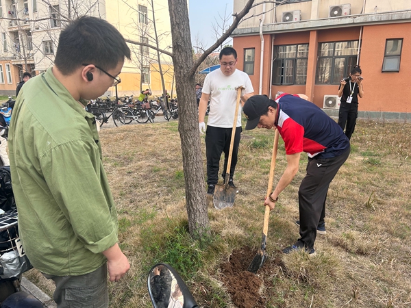 2现场教学（环维中心 陈捷 摄）.jpg